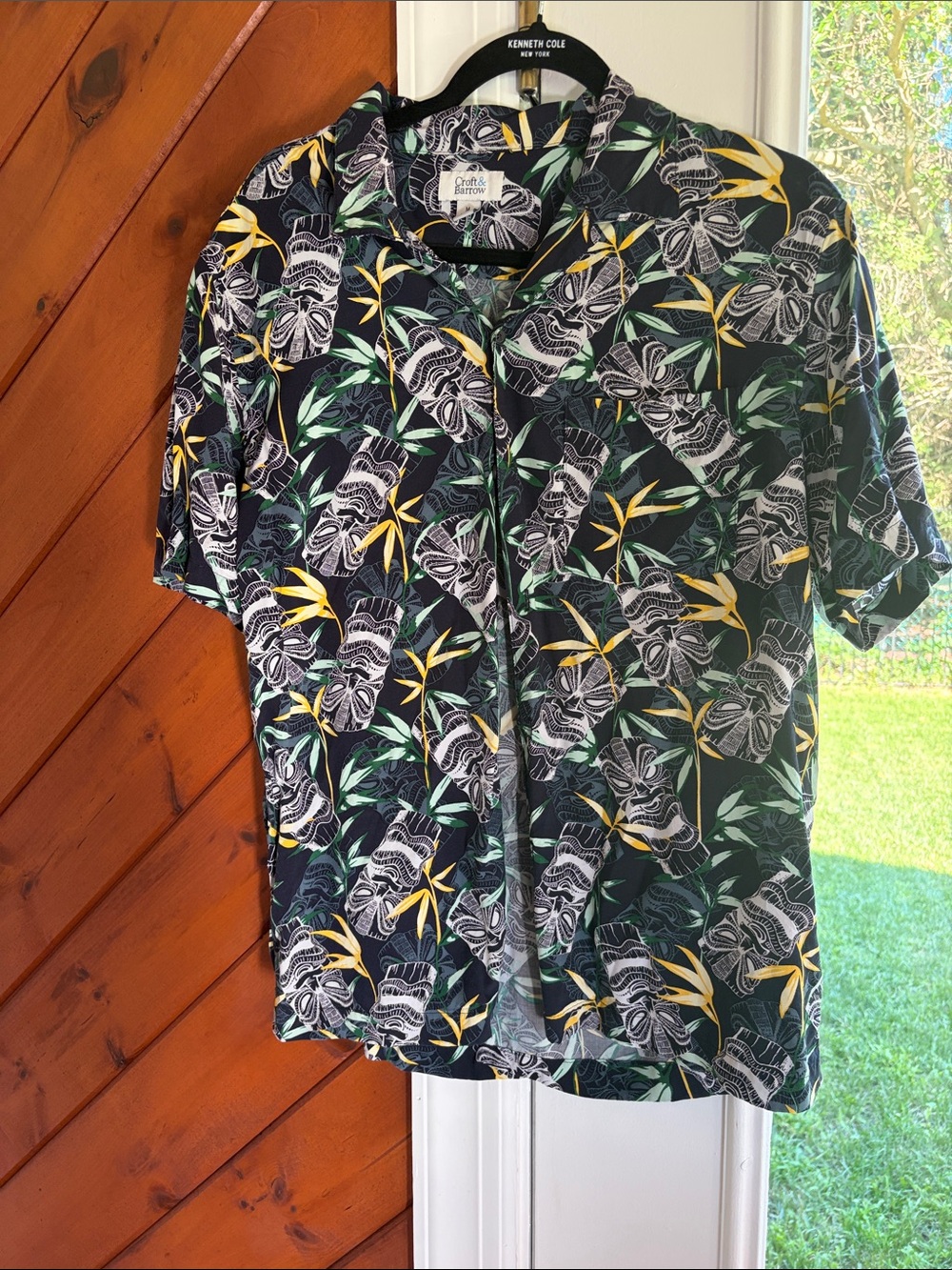 croft & barrow Black Tropical Tiki Print Short-Sleeve Shirt